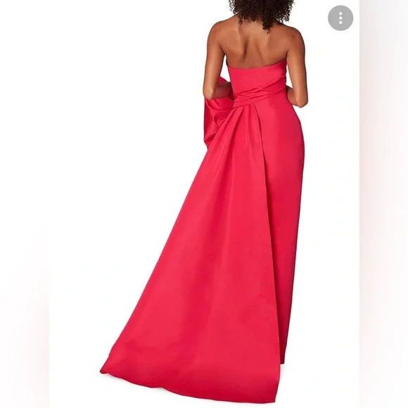 Carolina Herrera strapless draped bow silk gown - Picture 2 of 6